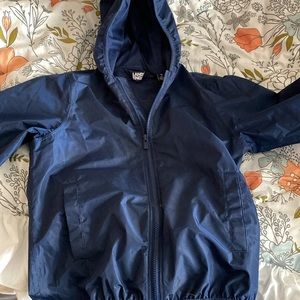 EUC Land’s End boys size 8 packable rain jacket.